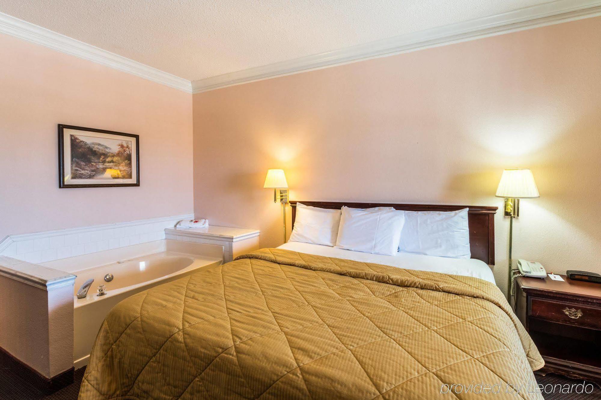 Rodeway Inn Stephenville Extérieur photo