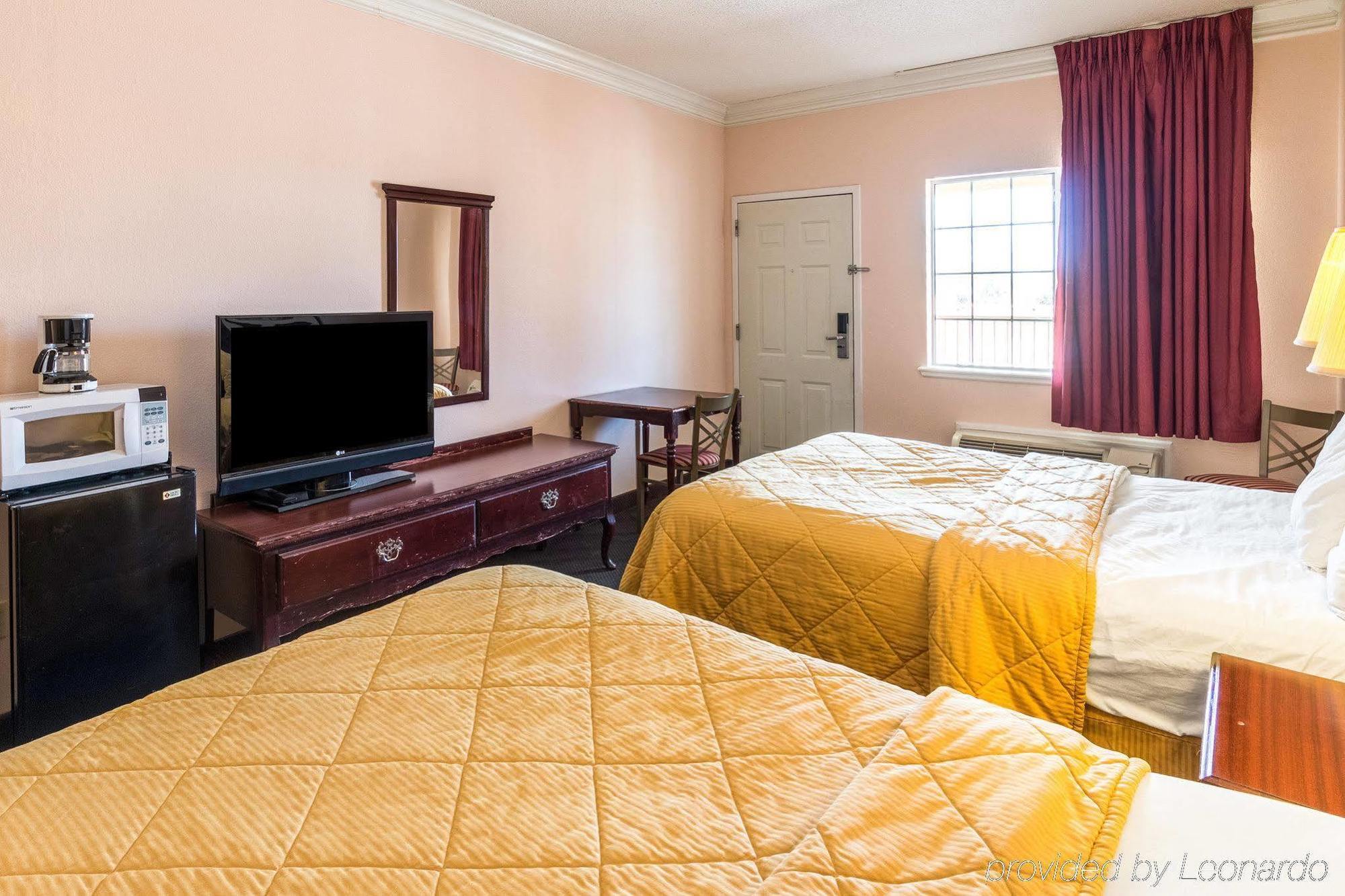 Rodeway Inn Stephenville Extérieur photo