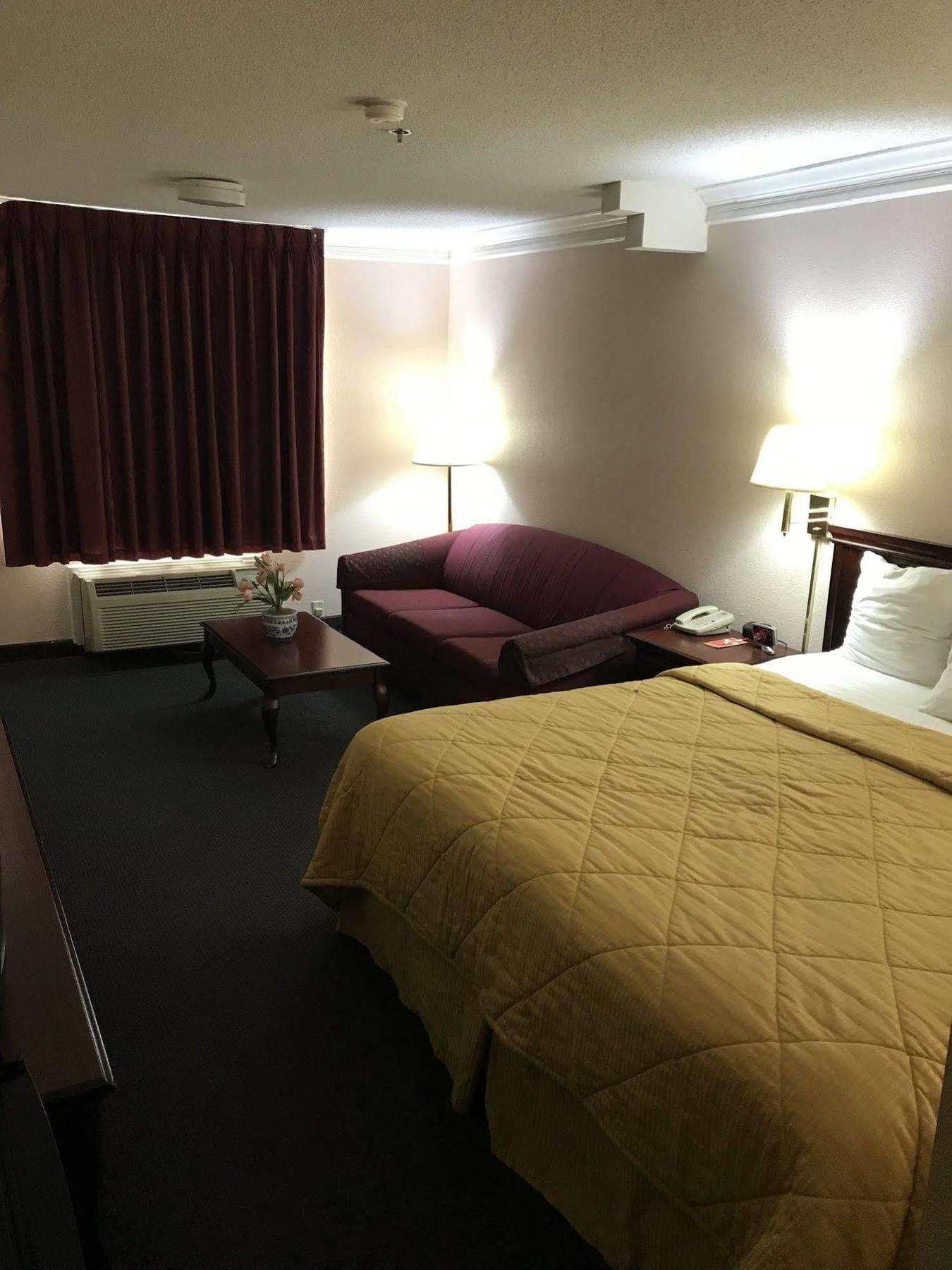 Rodeway Inn Stephenville Extérieur photo